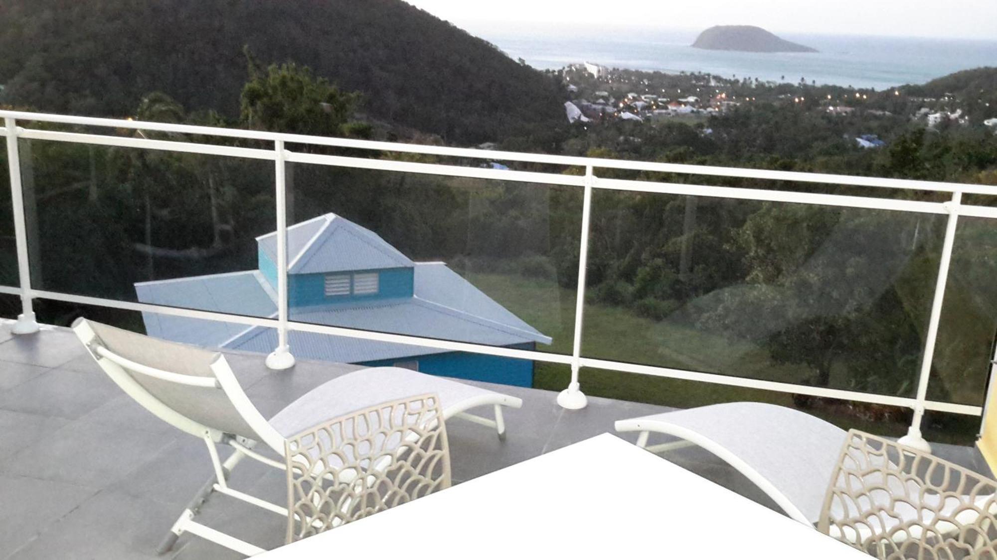 Villa Habitation Pineau Deshaies Exterior foto